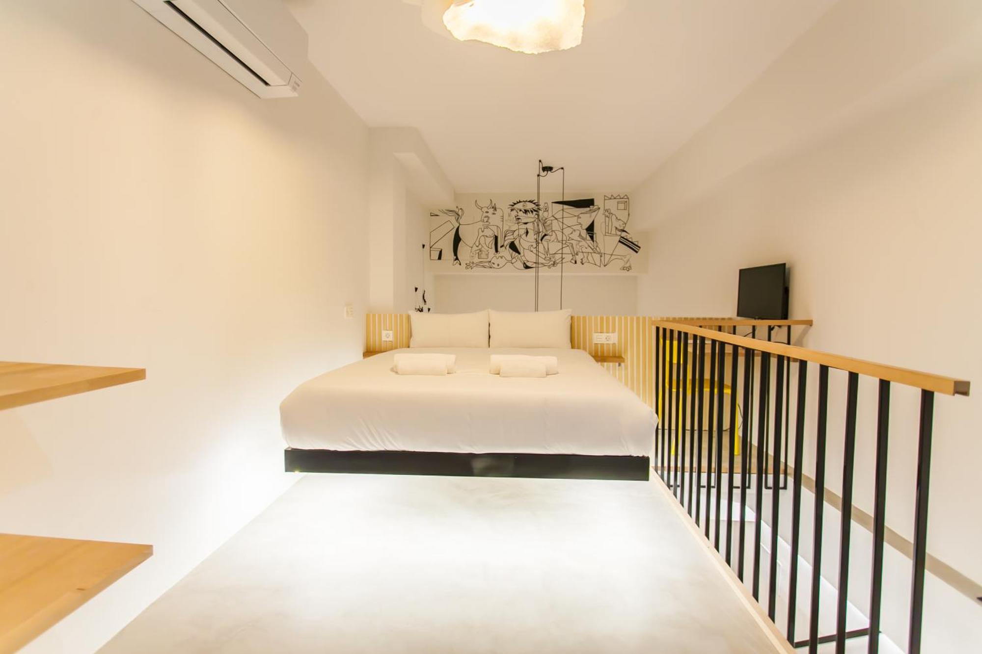 Apartmán Guernica Luxury Duplex - Location, Light, And Art Madrid Exteriér fotografie